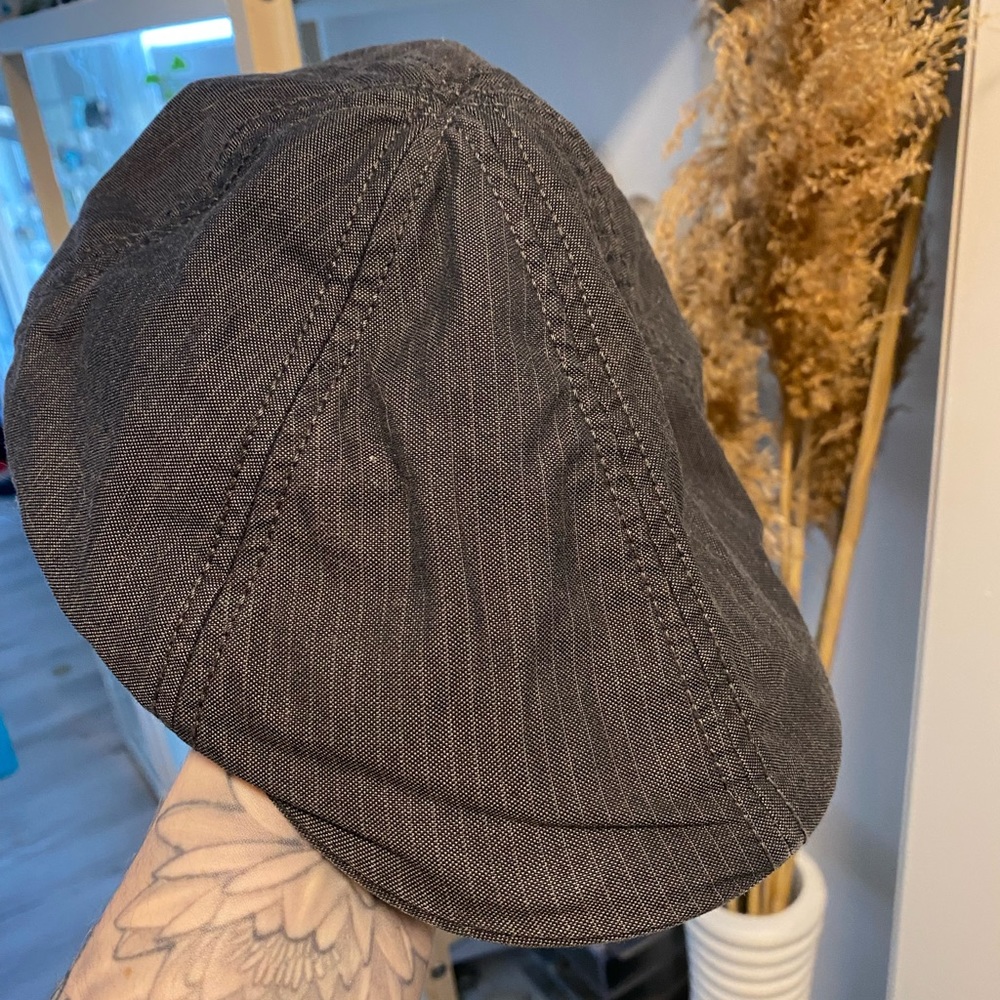 GAP golf hat - unisex M/L - very cute “old man” style